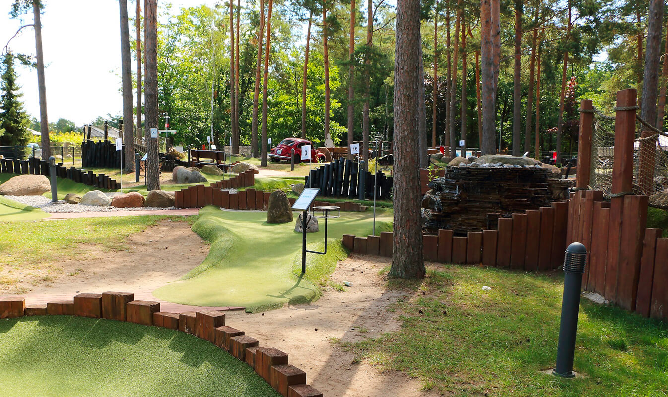Adventure Golf