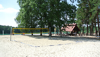 Beachvolleyball-Feld am Sandstrand